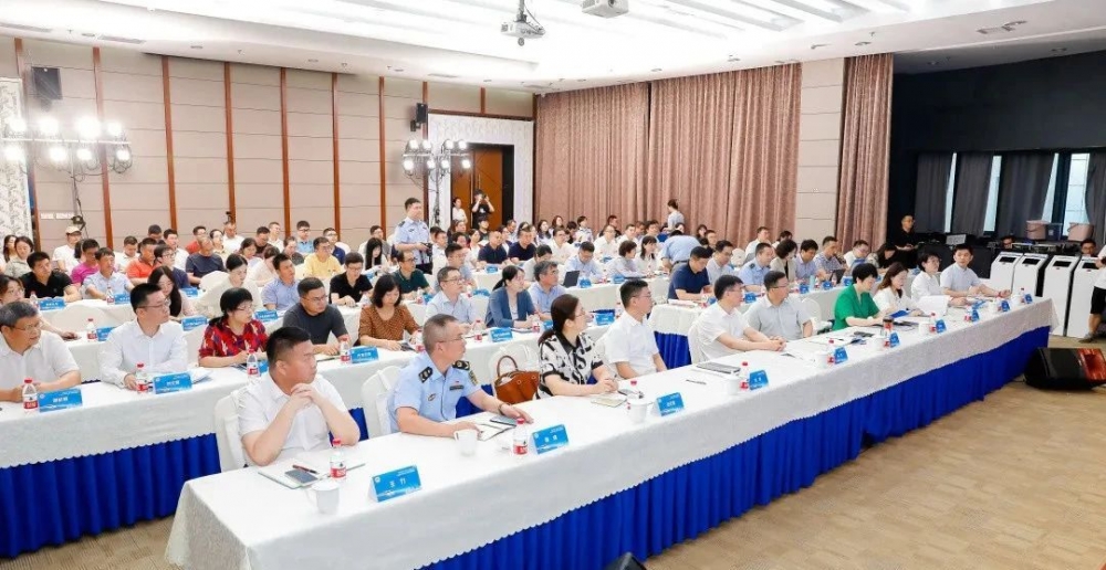 J9官网股份参与杭州市“质量月”启动仪式！